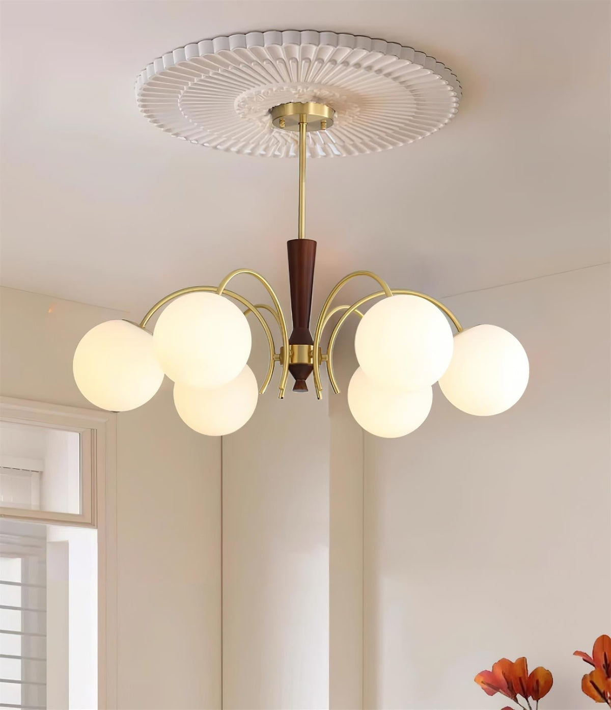 Veslo lampadario in ottone e legno con Paralume Sferico