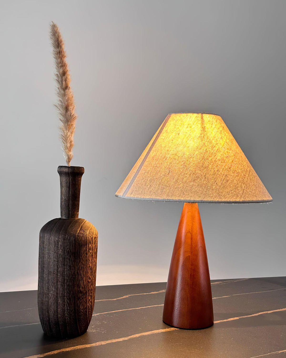 Taper lampada da tavolo