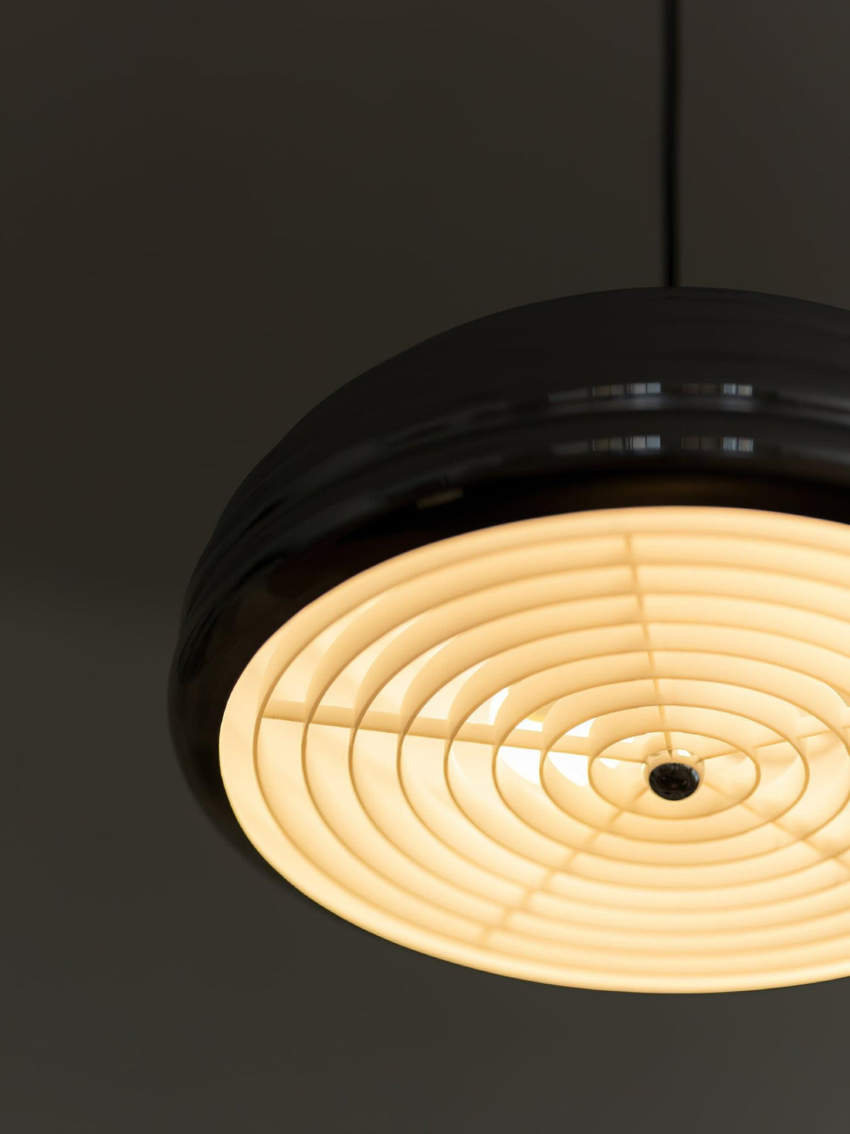 Ripple lampada a sospensione industriale moderna