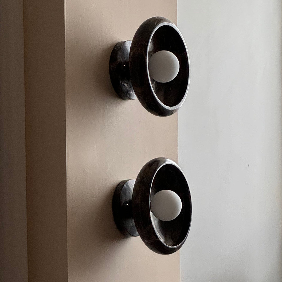 Onvix Natural Onyx lampada da parete