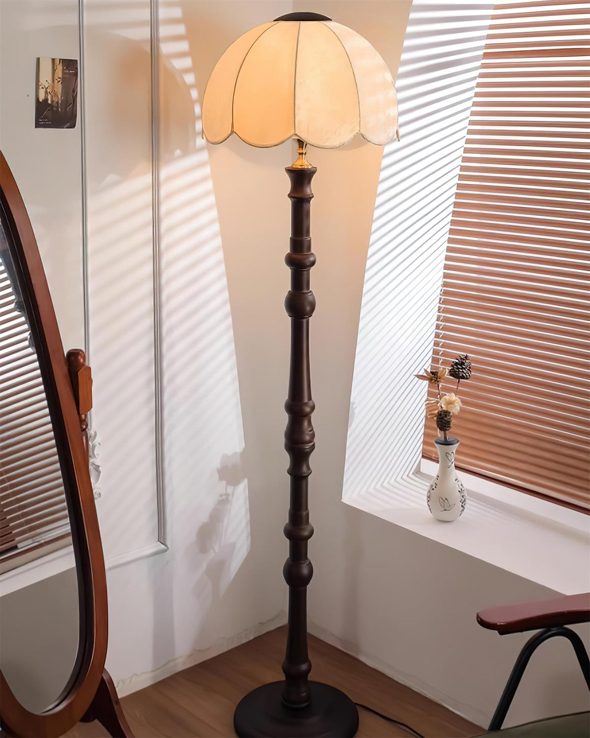 Viraoella lampada da terra