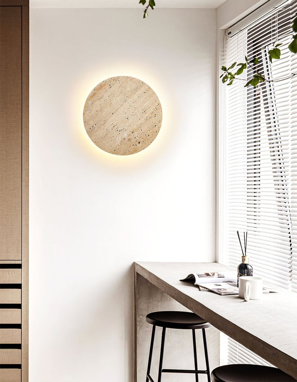 Artale lampada da parete in travertino Giallo