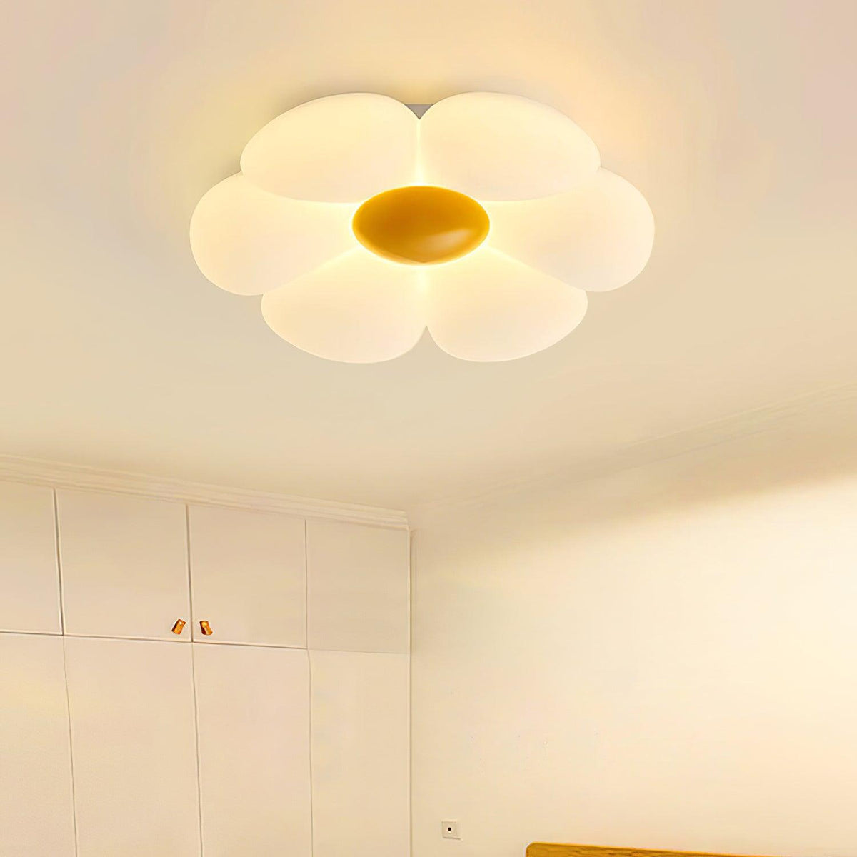 Liorinella lampada da soffitto a forma di fiore a sei petali per camera da letto bambini