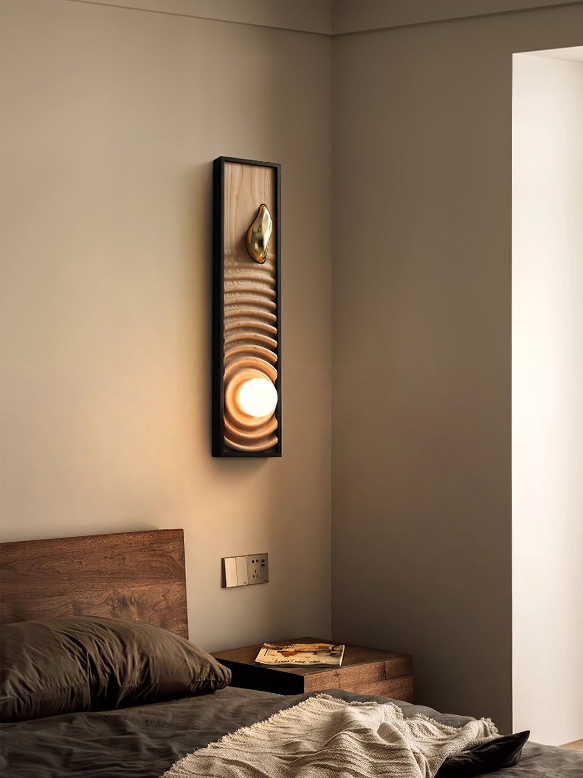 Caleb lampada da parete in legno vintage