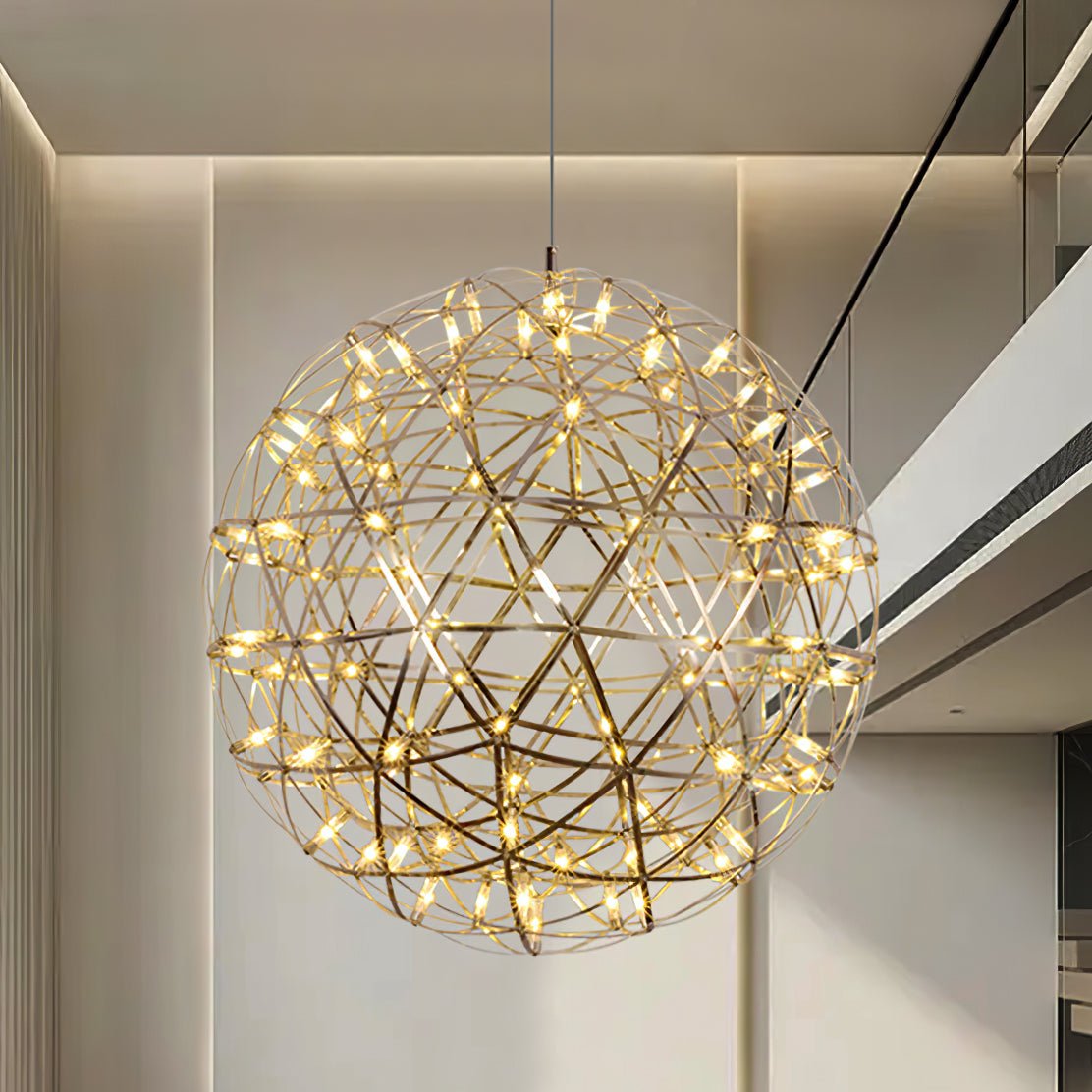 Sylvarin lampada a sospensione con sfera scintillante in oro