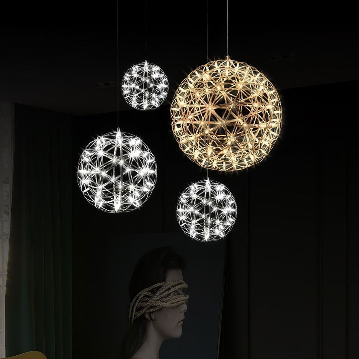 Sylvarin lampada a sospensione con sfera scintillante in oro