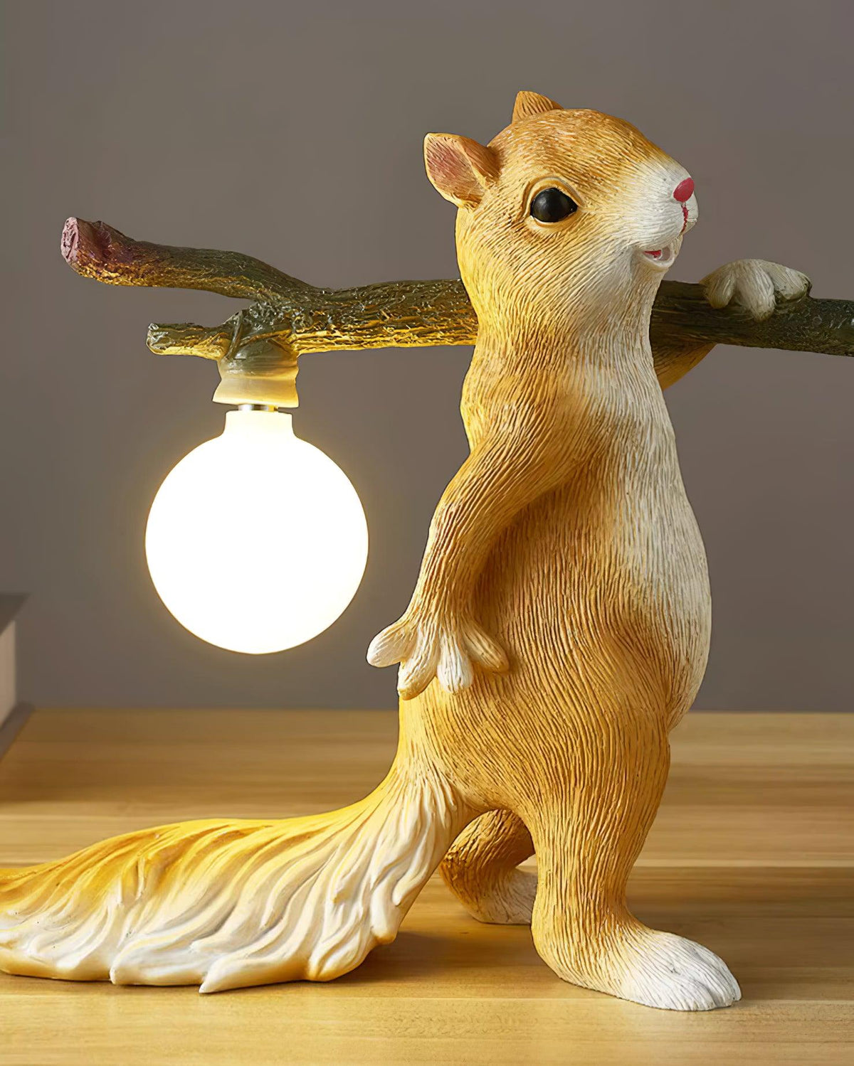 Squirrel lampada da tavolo