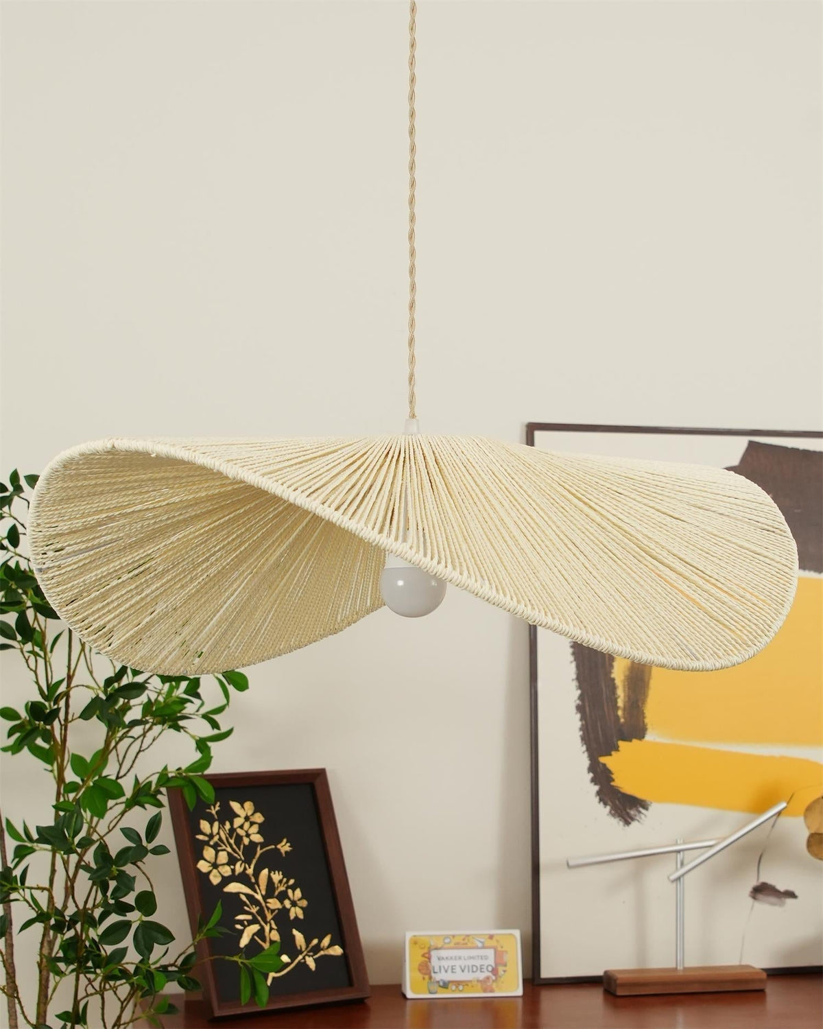 Canoeria lampada a sospensione in rattan intrecciato a mano naturale