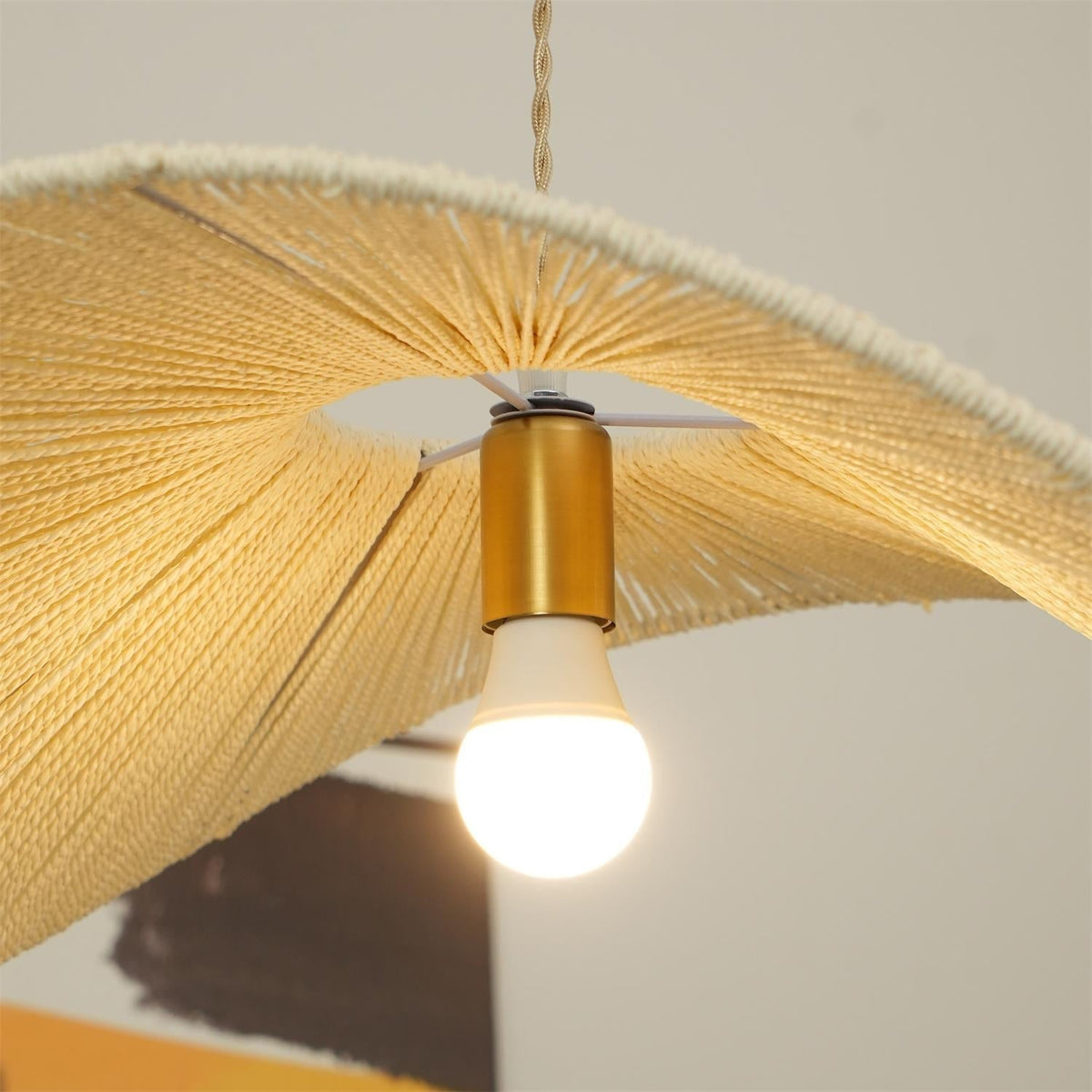 Canoeria lampada a sospensione in rattan intrecciato a mano naturale