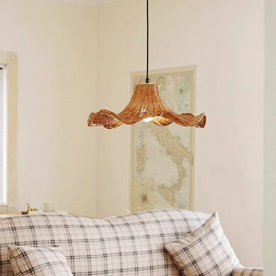 Ravelle lampada a sospensione in rattan plissettato