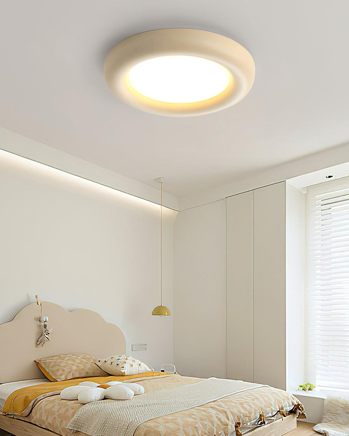 Lampada da soffitto beige plafoniera con rosone minimalista