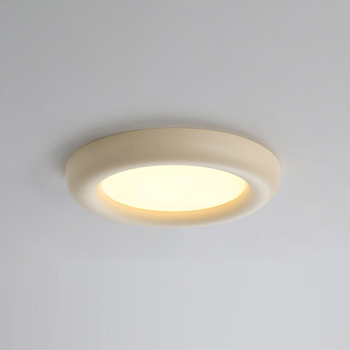 Lampada da soffitto beige plafoniera con rosone minimalista