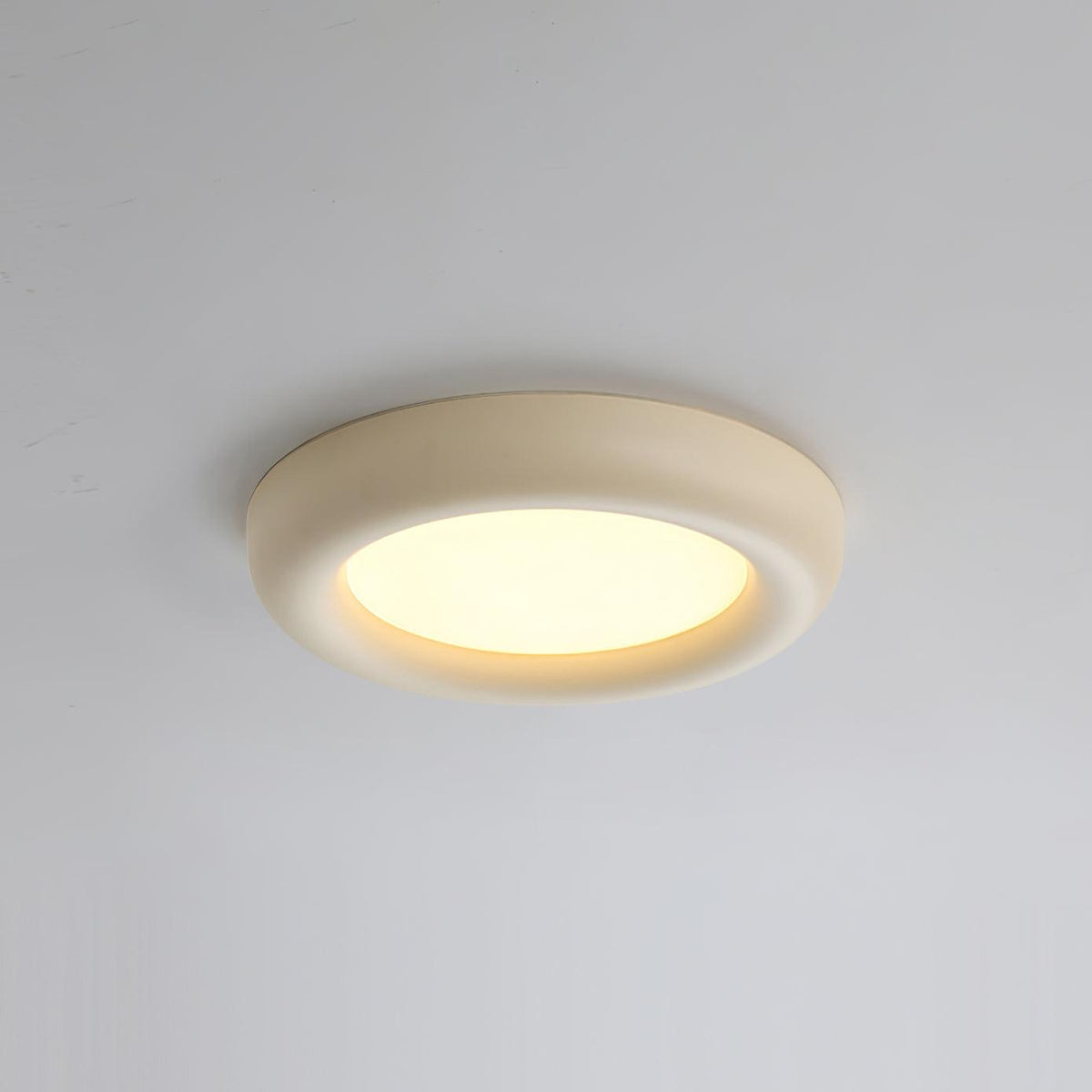 Lampada da soffitto beige plafoniera con rosone minimalista
