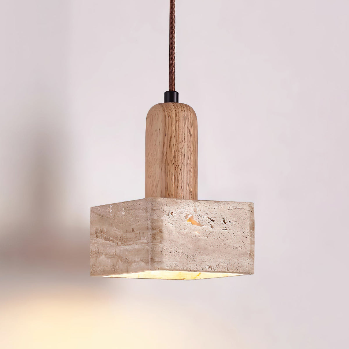 Lava lampada a sospensione in travertino quadrato