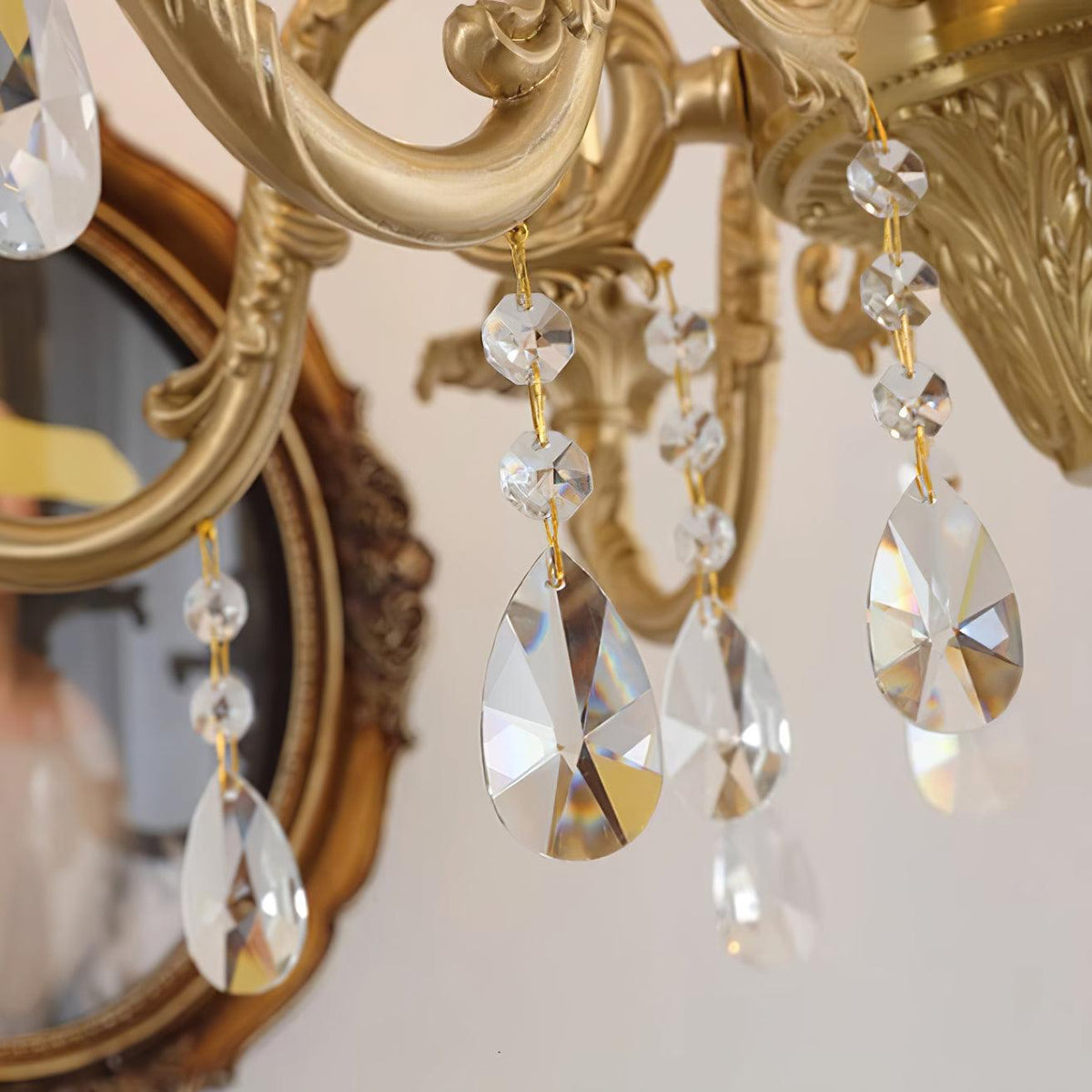 Elvion Lux Lampadario Classico di Lusso in Ottone e Cristallo - Relic Pieces