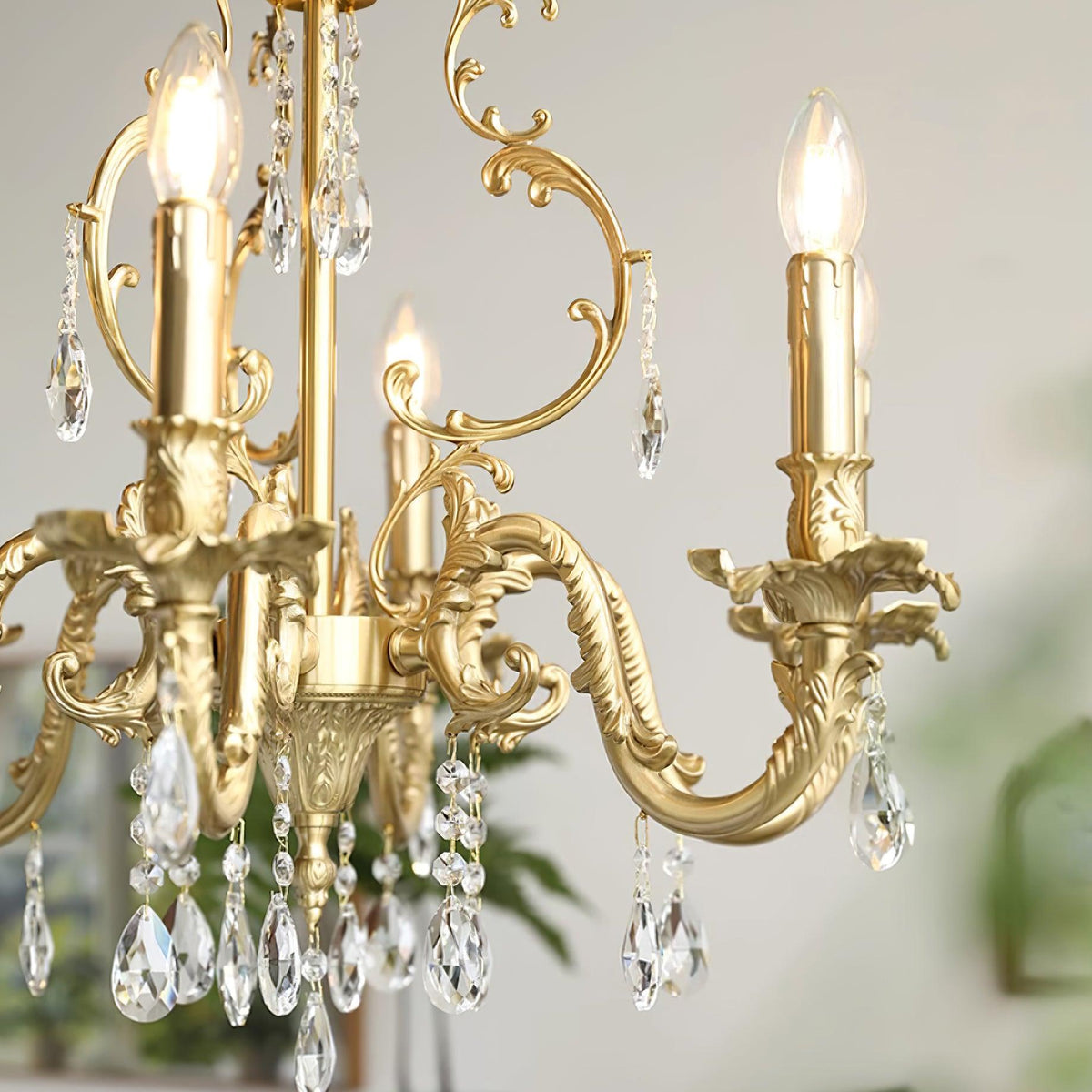 Elvion Lux Lampadario Classico di Lusso in Ottone e Cristallo - Relic Pieces