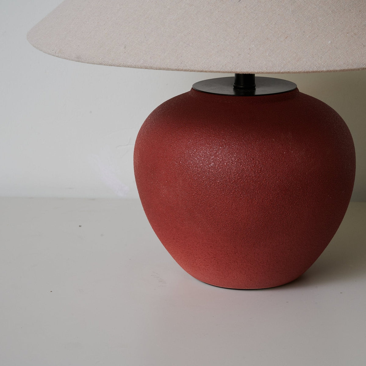 Kiara lampada da tavolo minimalista in Ceramica
