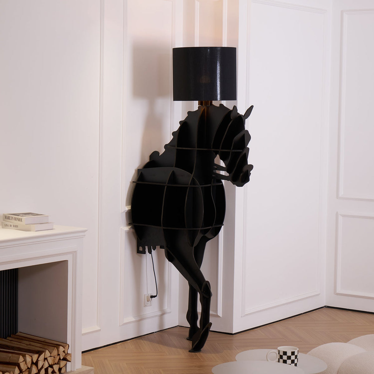 Nrasen lampada da terra a Forma di Cavallo