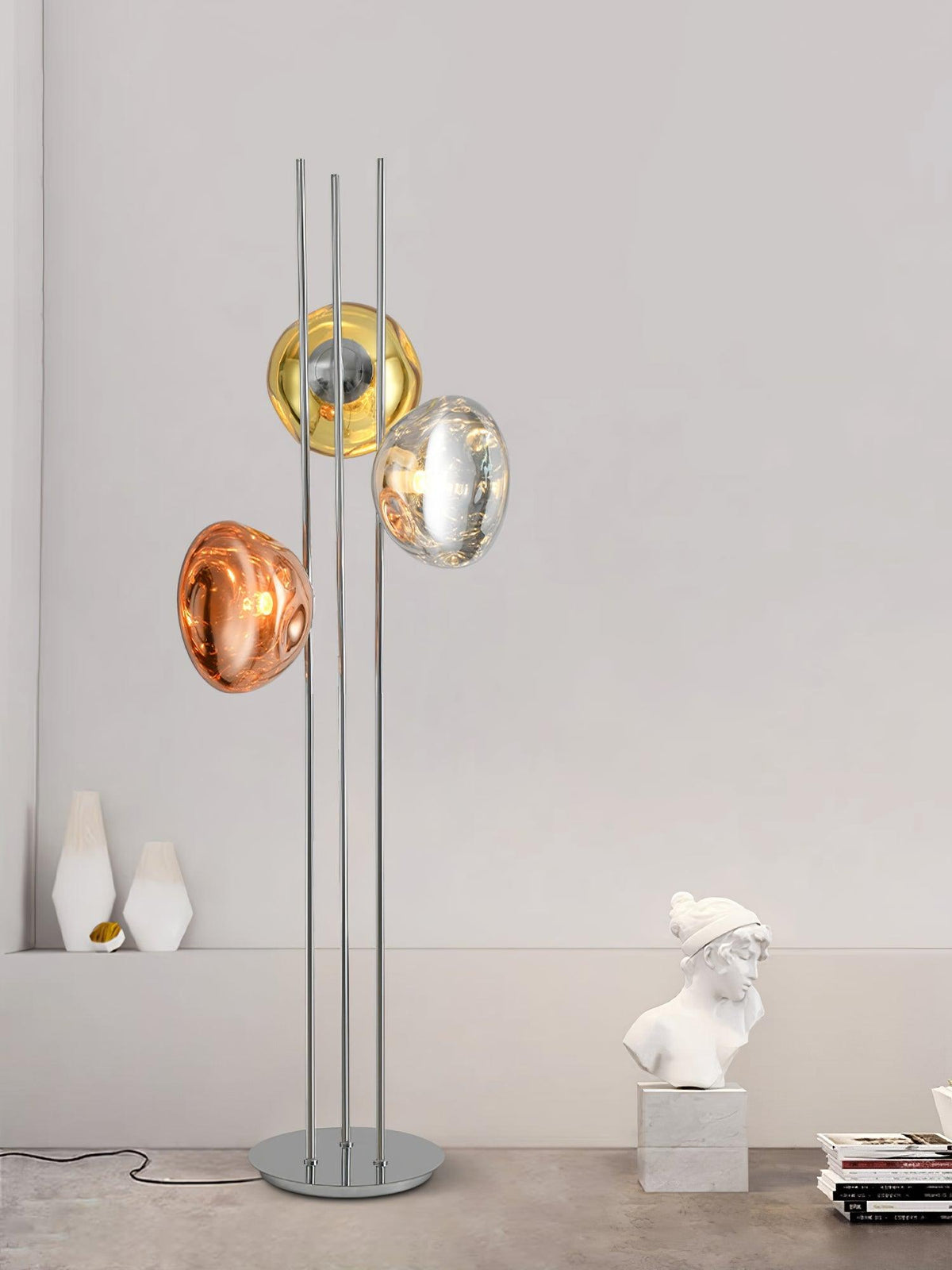 Gevara lampada da terra contemporanea