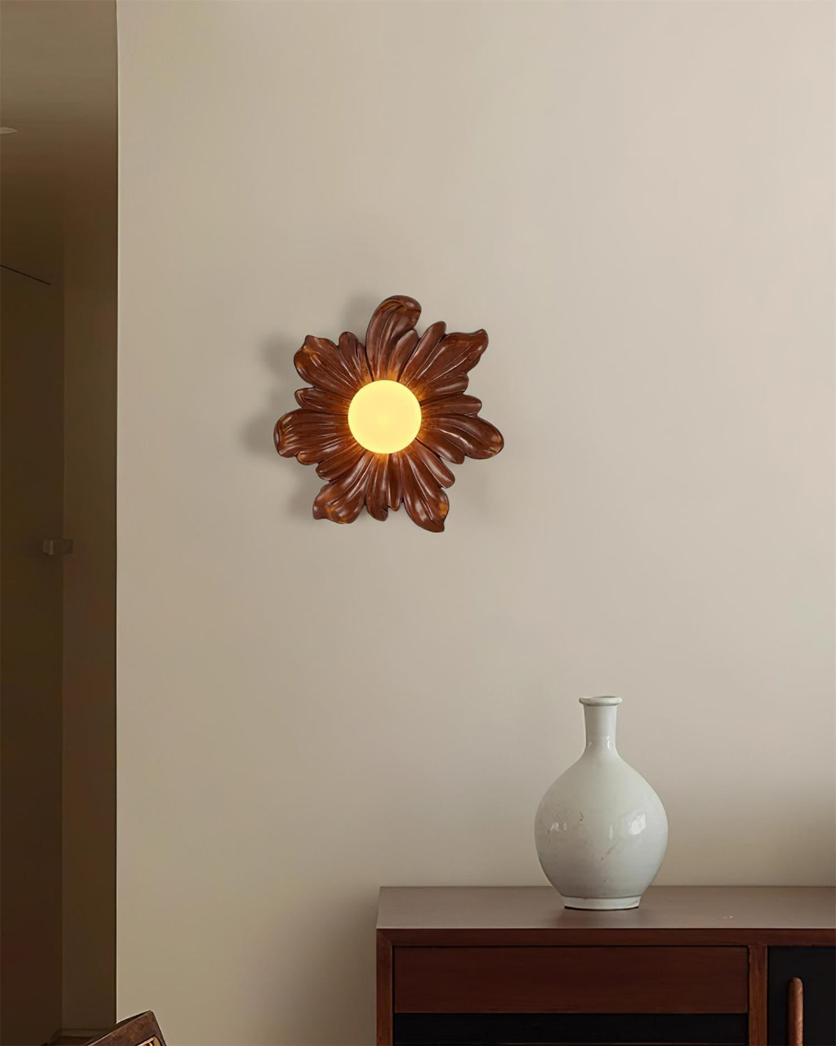 Tina lampada da parete a fiore