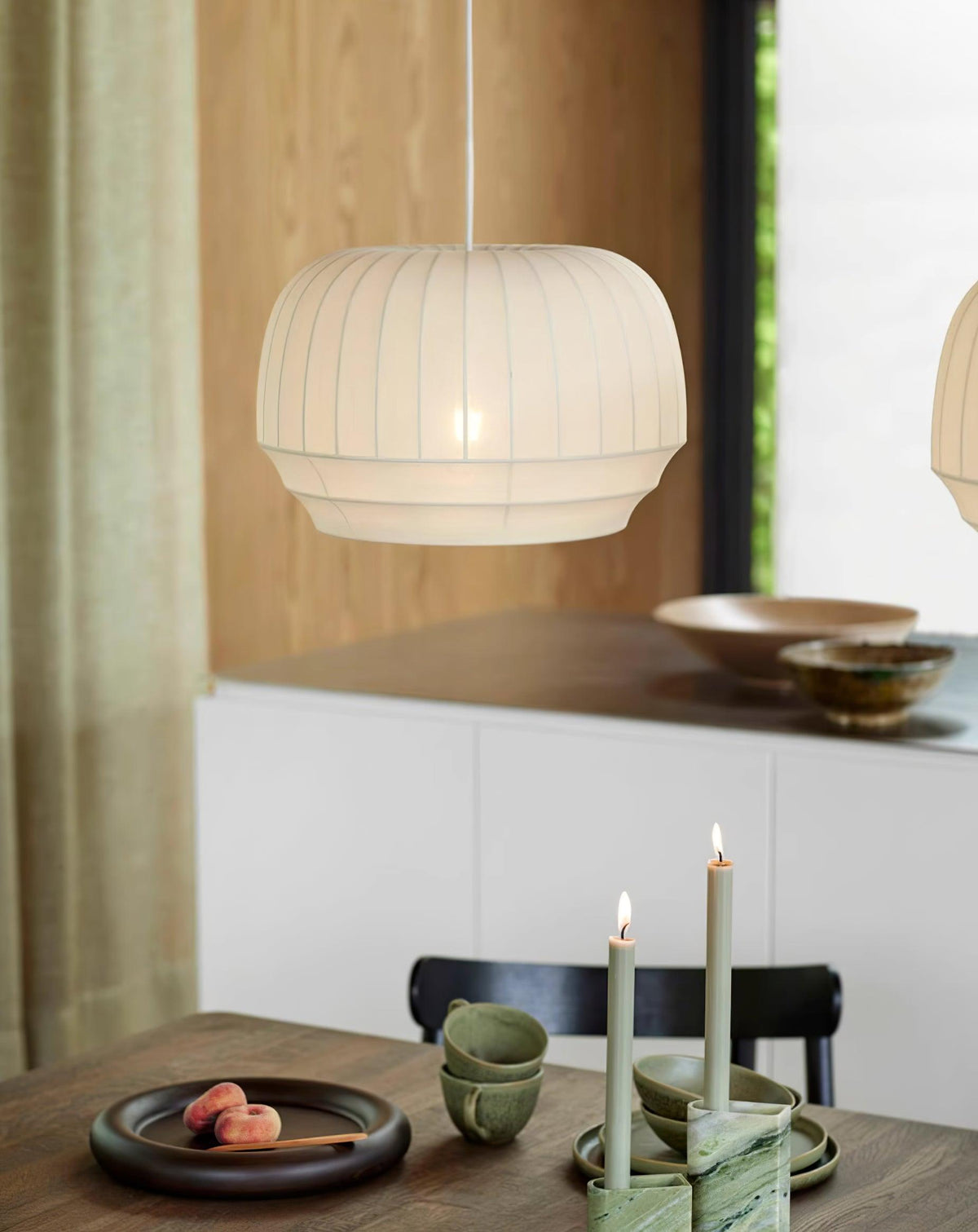 Taro lampada a sospensione Taro lampada a sospensione Taro lampada a sospensione Taro lampada a sospensione Taro lampada a sospensione Taro lampada a sospensione di colore bianco moderno minimalista