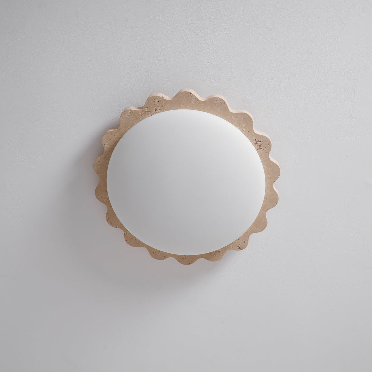 Crestwood lampada da soffitto in travertino giallo con bordo a festone
