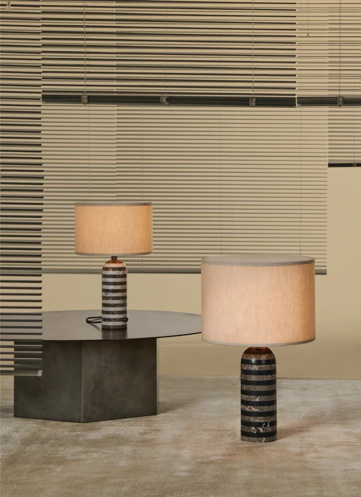Avery lampada da tavolo contemporanea