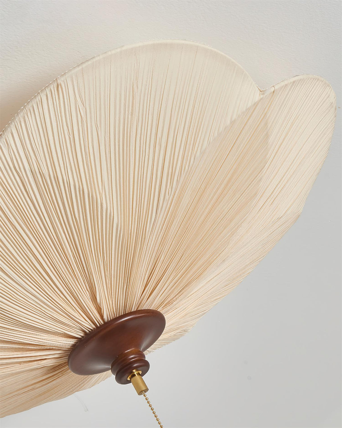 Rivivise lampada da soffitto a foglia
