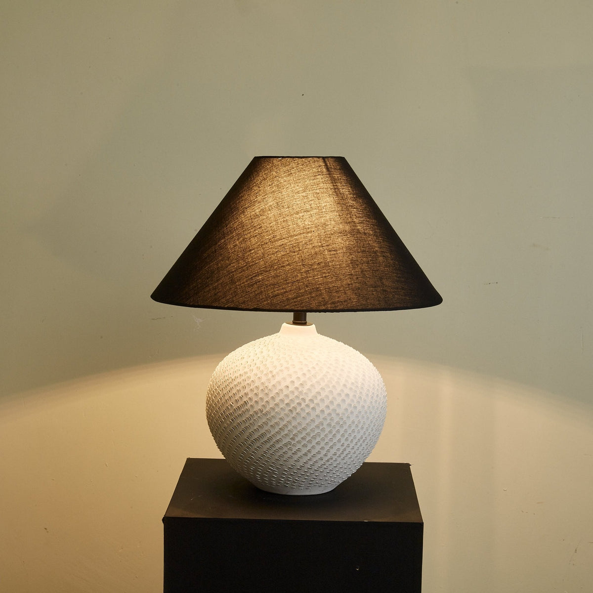 Elaarelle lampada da tavolo minimalista in Ceramica