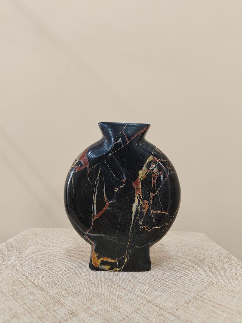 Gravion Vaso in marmo