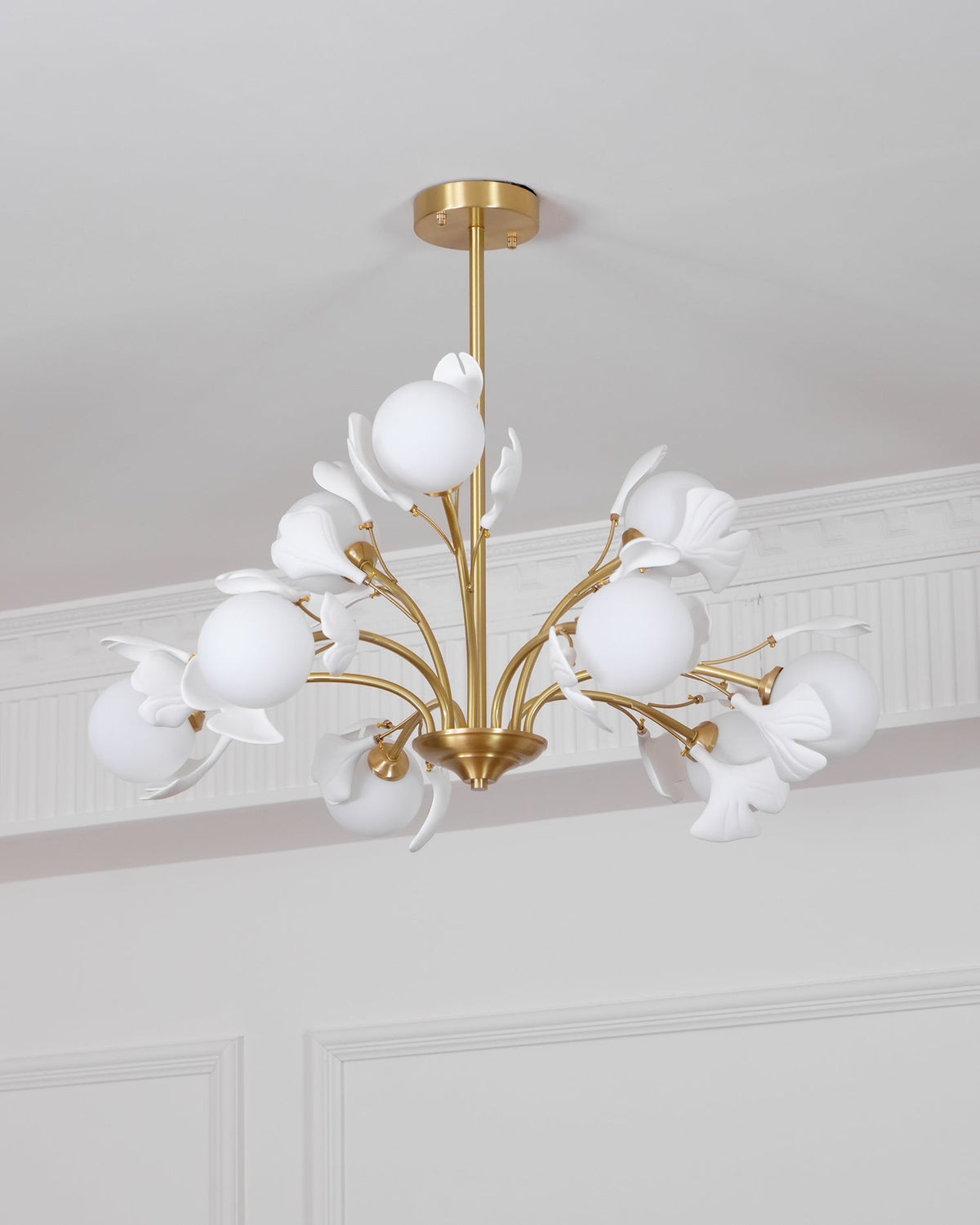 Ginkgo lampadario con globi in vetro Opaco