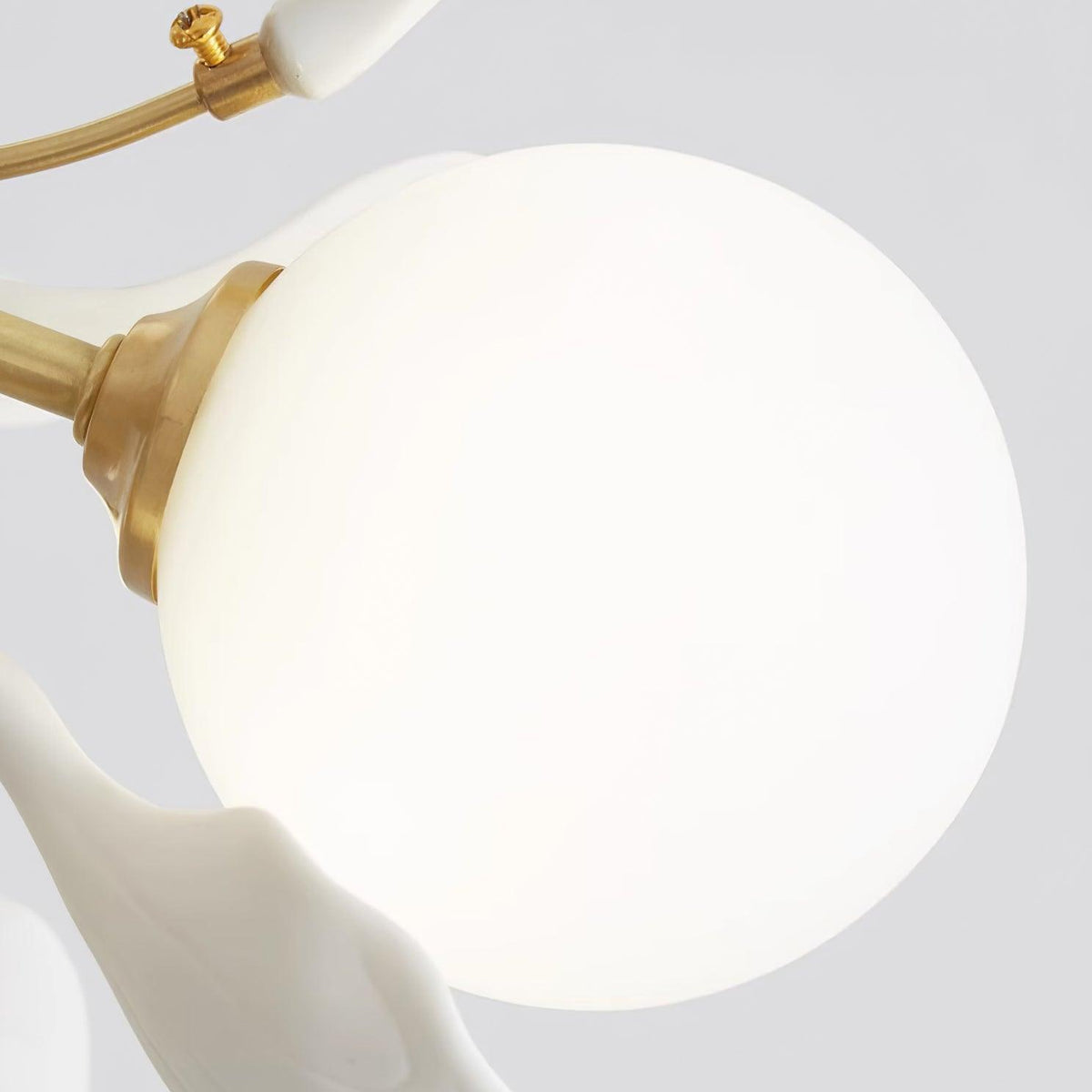 Ginkgo lampadario con globi in vetro Opaco