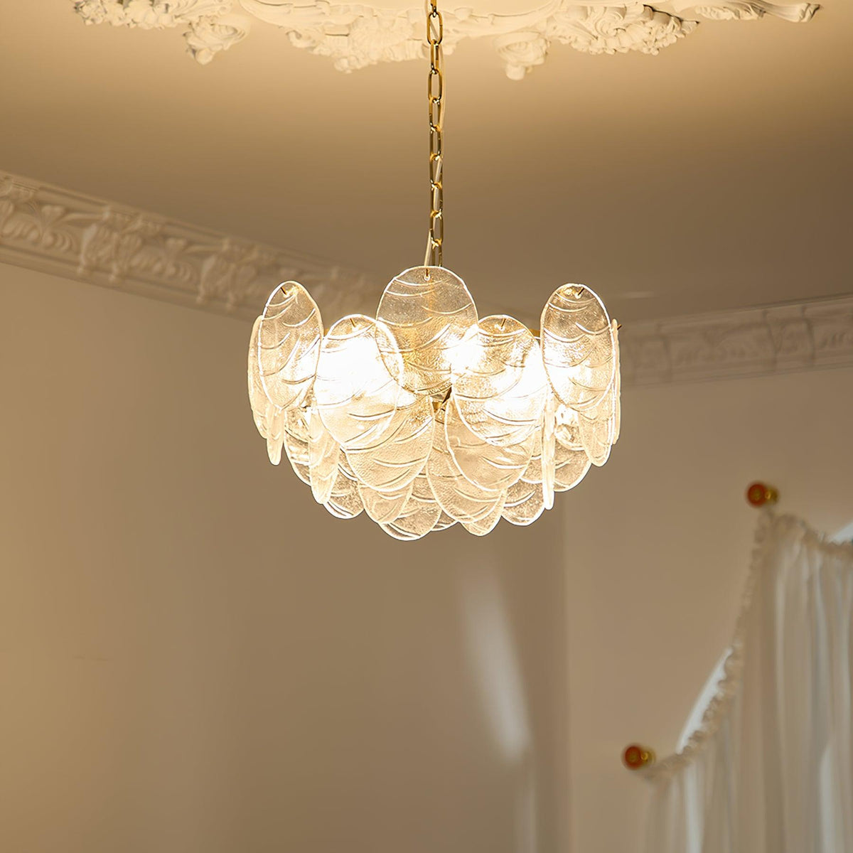 Lampadario in metallo con dischi di vetro e finitura oro, stile vittoriano