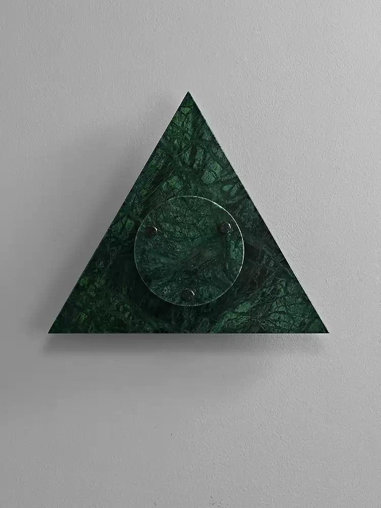Pyramid lampada da parete in marmo rustico
