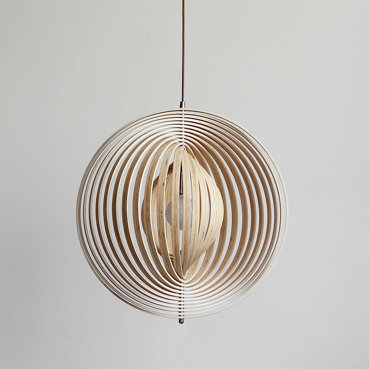 Lampada a sospensione legno Anelli sfera organica minimalista Ambiente