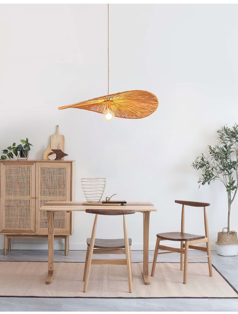 Solyn lampada a sospensione in rattan intrecciato a mano