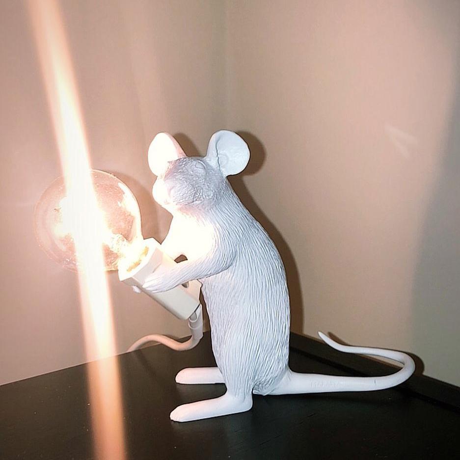 Kalinix lampada da tavolo in resina con Design Whimsical