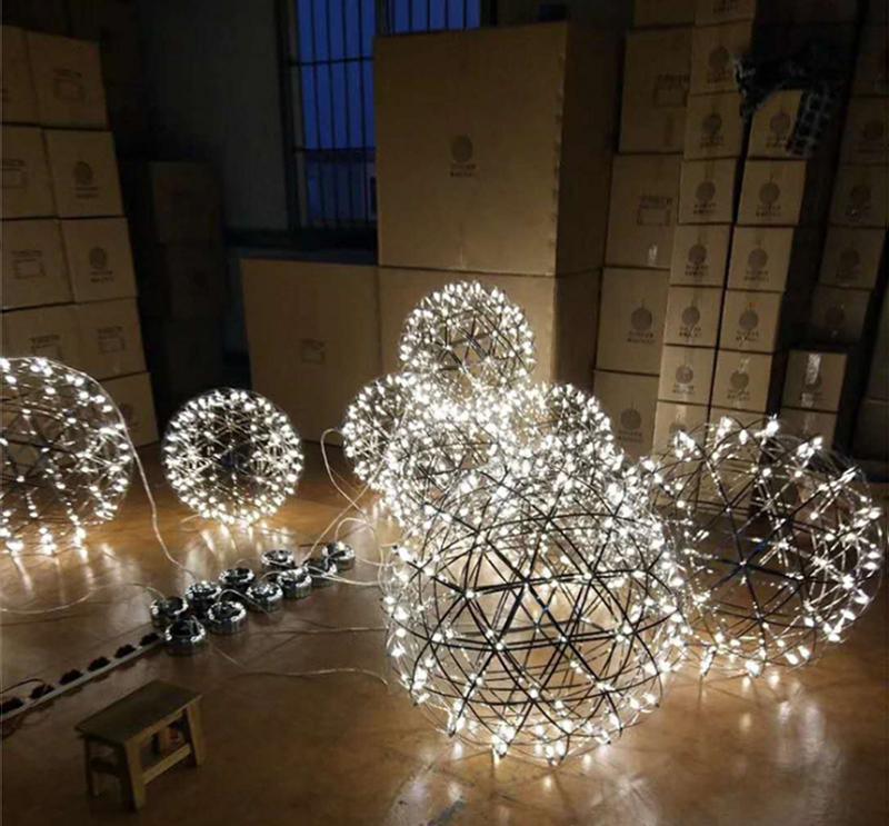 Sylvarin lampada a sospensione con sfera scintillante in oro