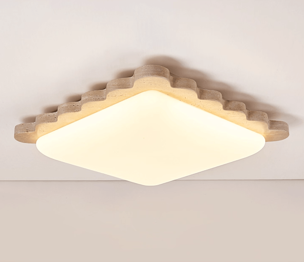 Crestwood lampada da soffitto in travertino giallo con bordo a festone