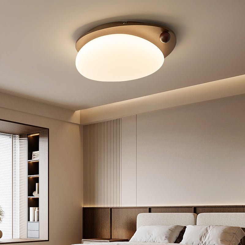 Lampada da soffitto con cornice in legno di noce