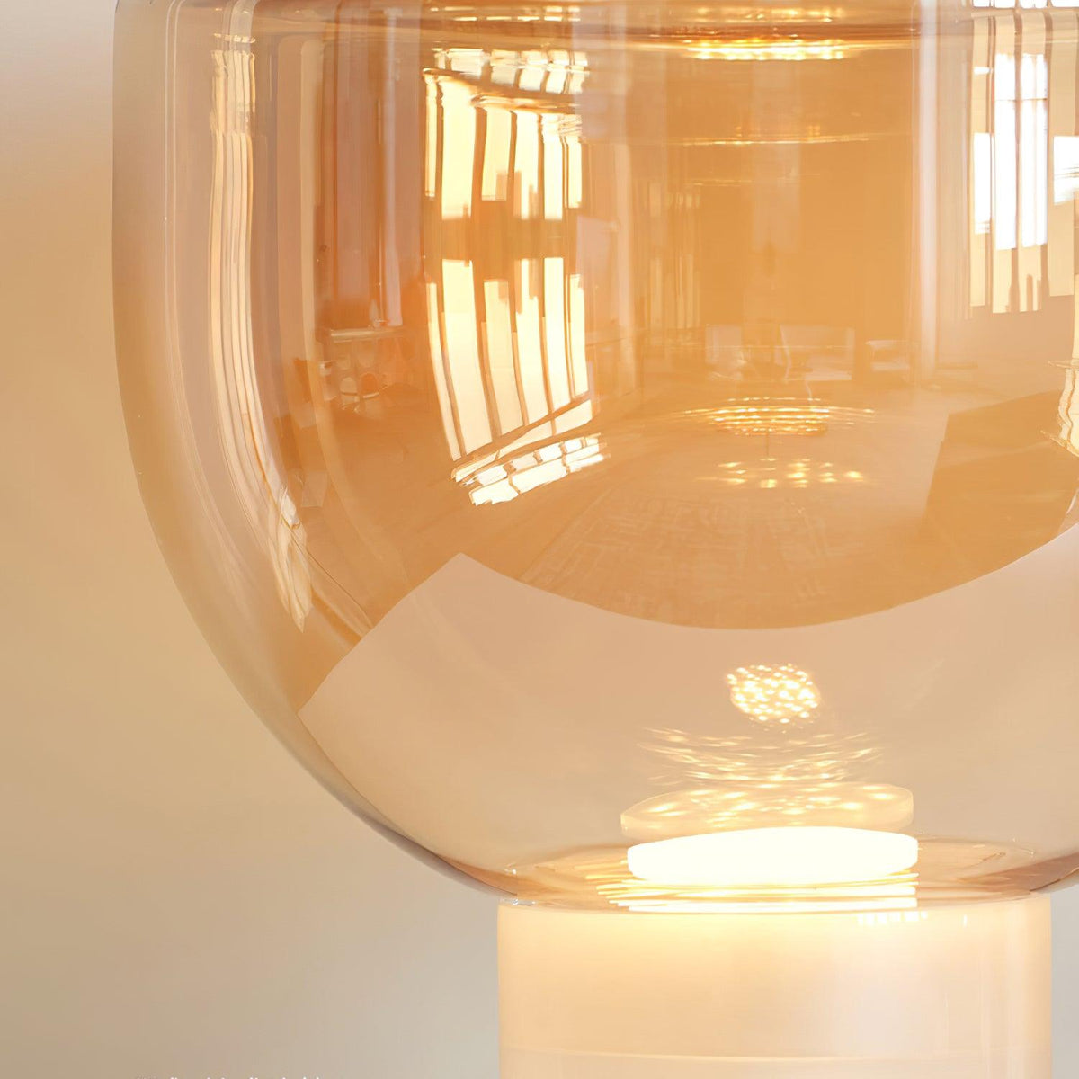 Cavm lampada da tavolo in vetro elegante