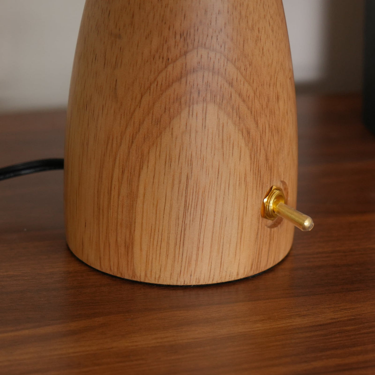 Ianthe lampada da tavolo