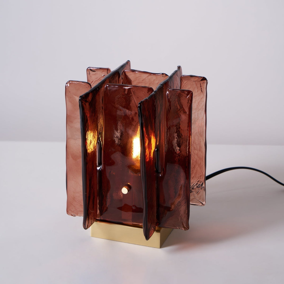 Avlaear lampada da tavolo in vetro artigianale