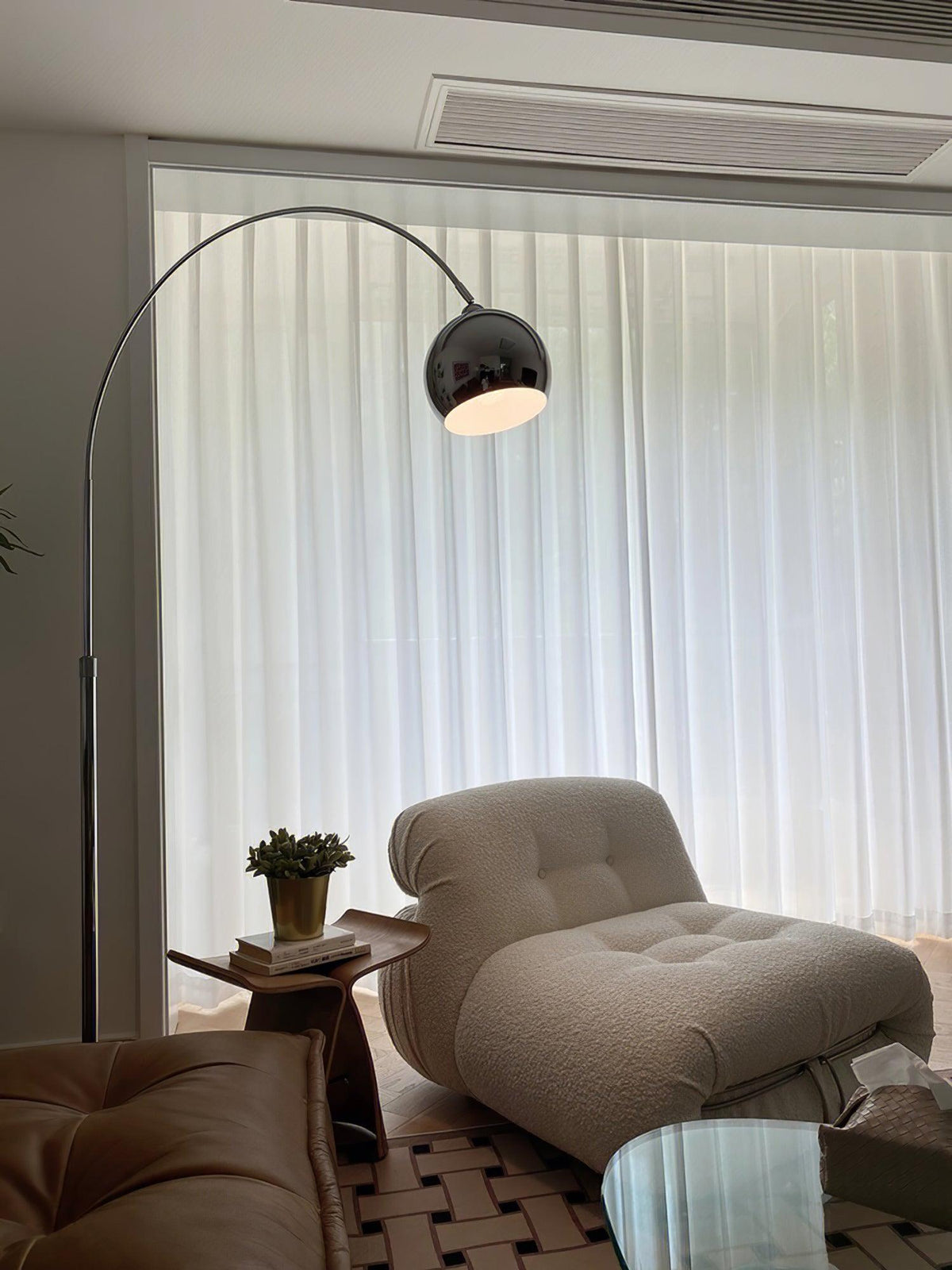 Opal lampada da terra minimalista