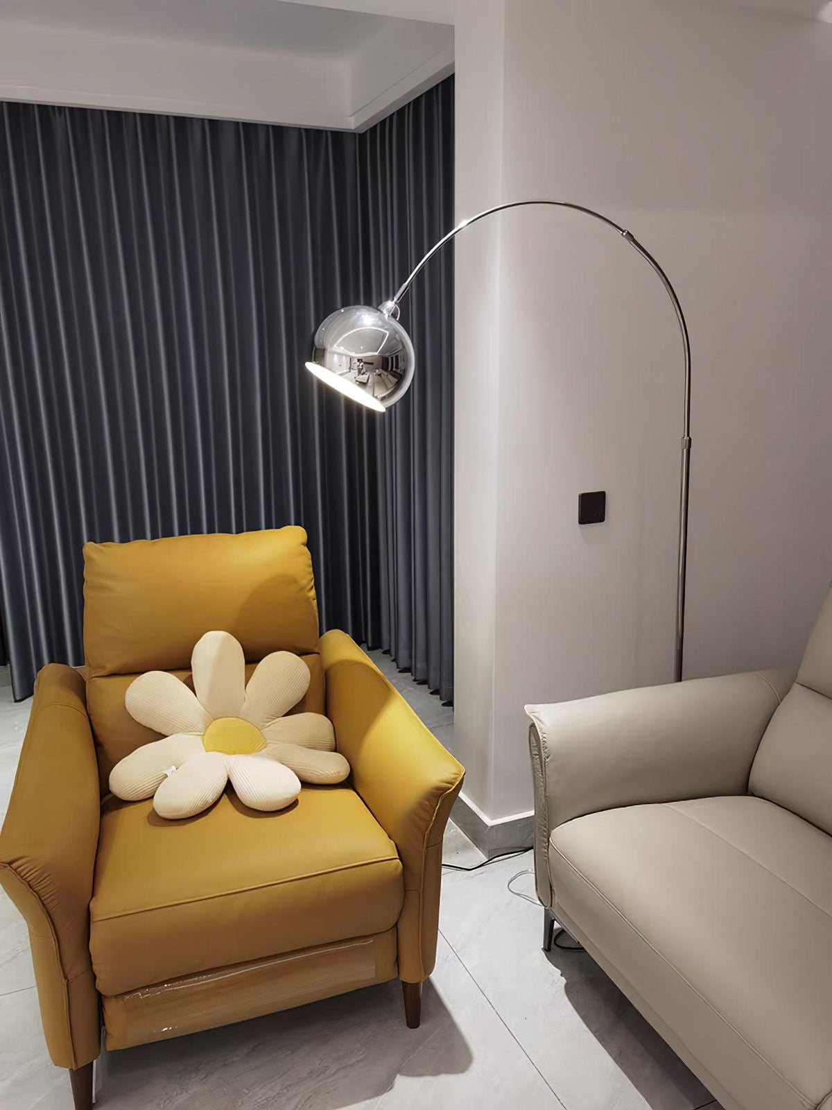Opal lampada da terra minimalista