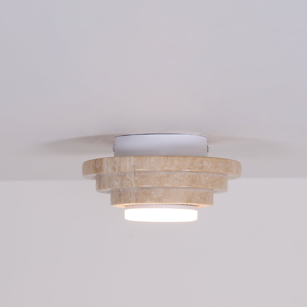 Zadoraris lampada da soffitto a strati in travertino