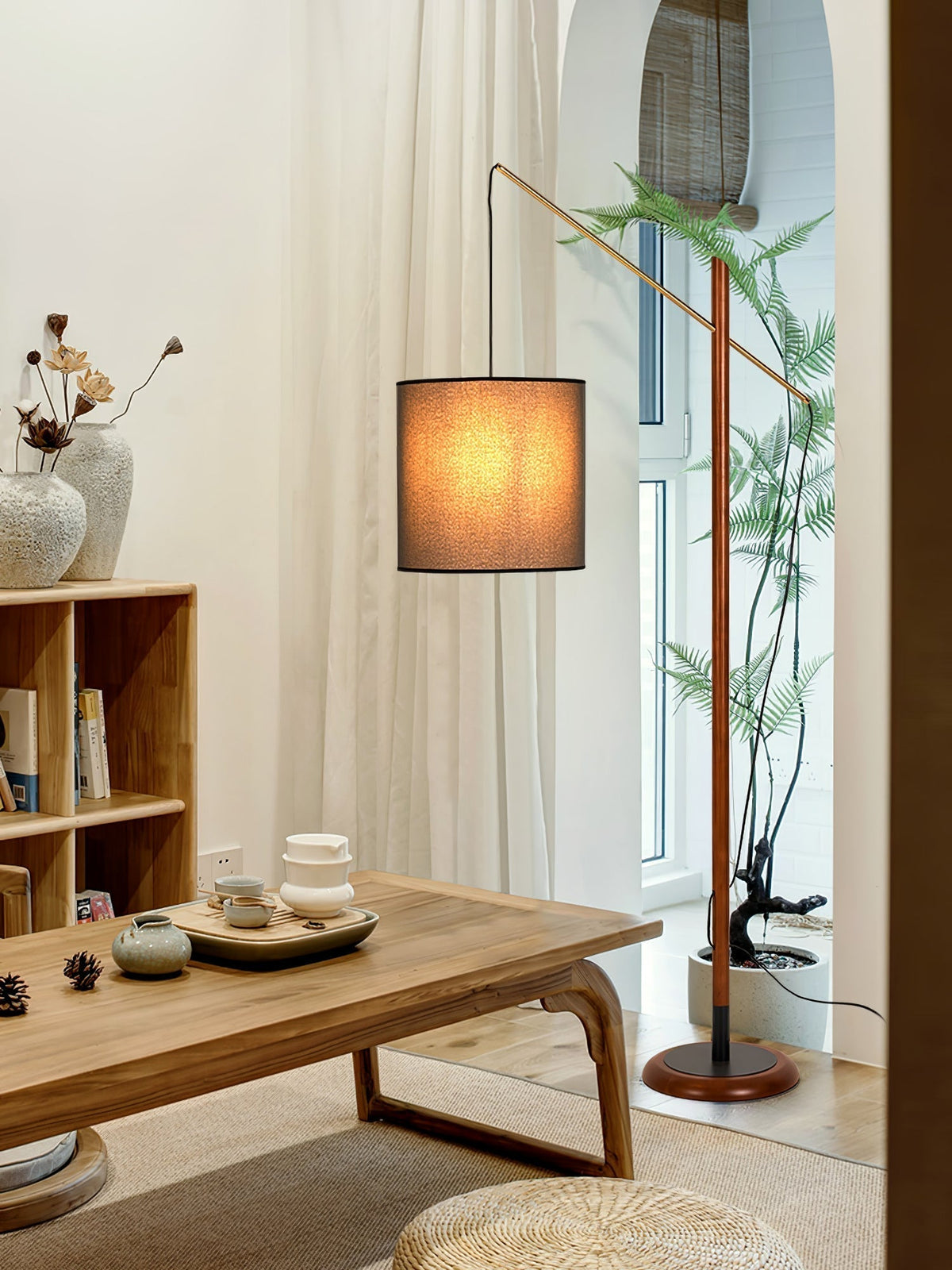 Nyvariol lampada da terra minimalista in legno