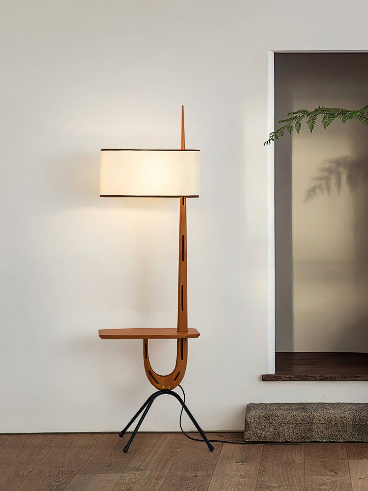 Vemara lampada da terra in legno Stile di metà secolo
