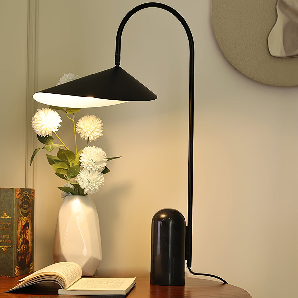 Selva Arc Leaf lampada da tavolo