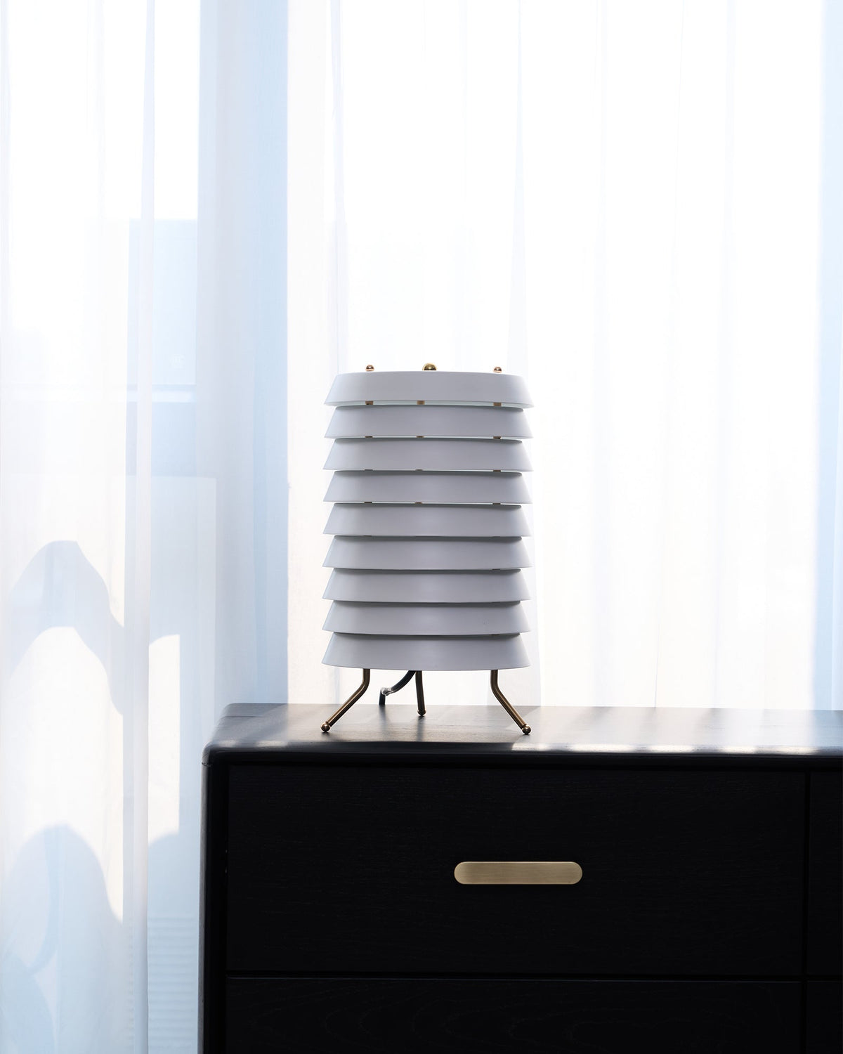 Orelelette lampada da tavolo Lattice Scandina